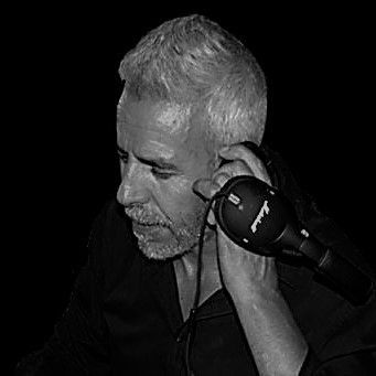 Hakim Akli au casque